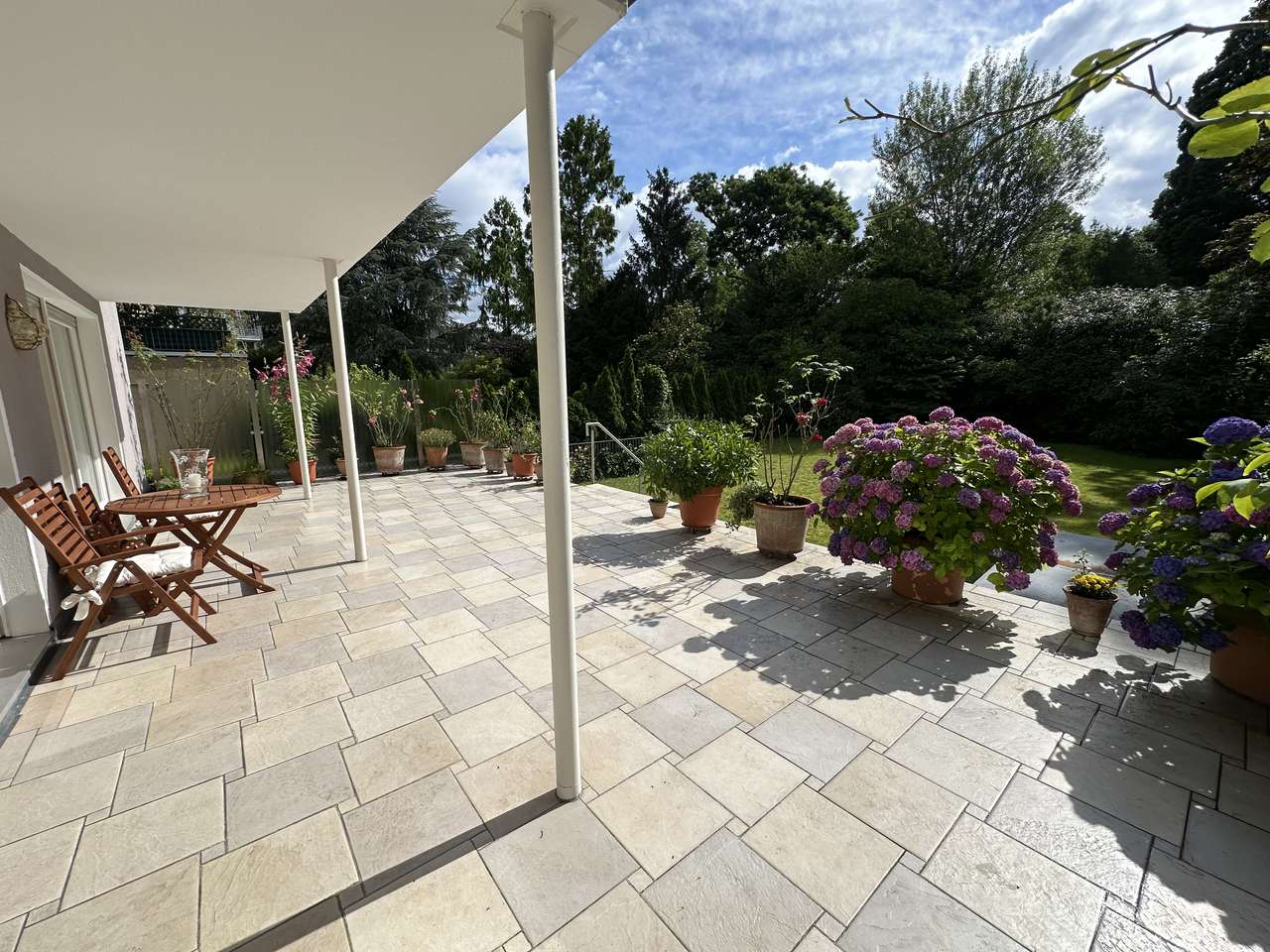 DAS TERRASSEN / GARTEN JUWEL DIREKT AM BOTANISCHEN GARTEN