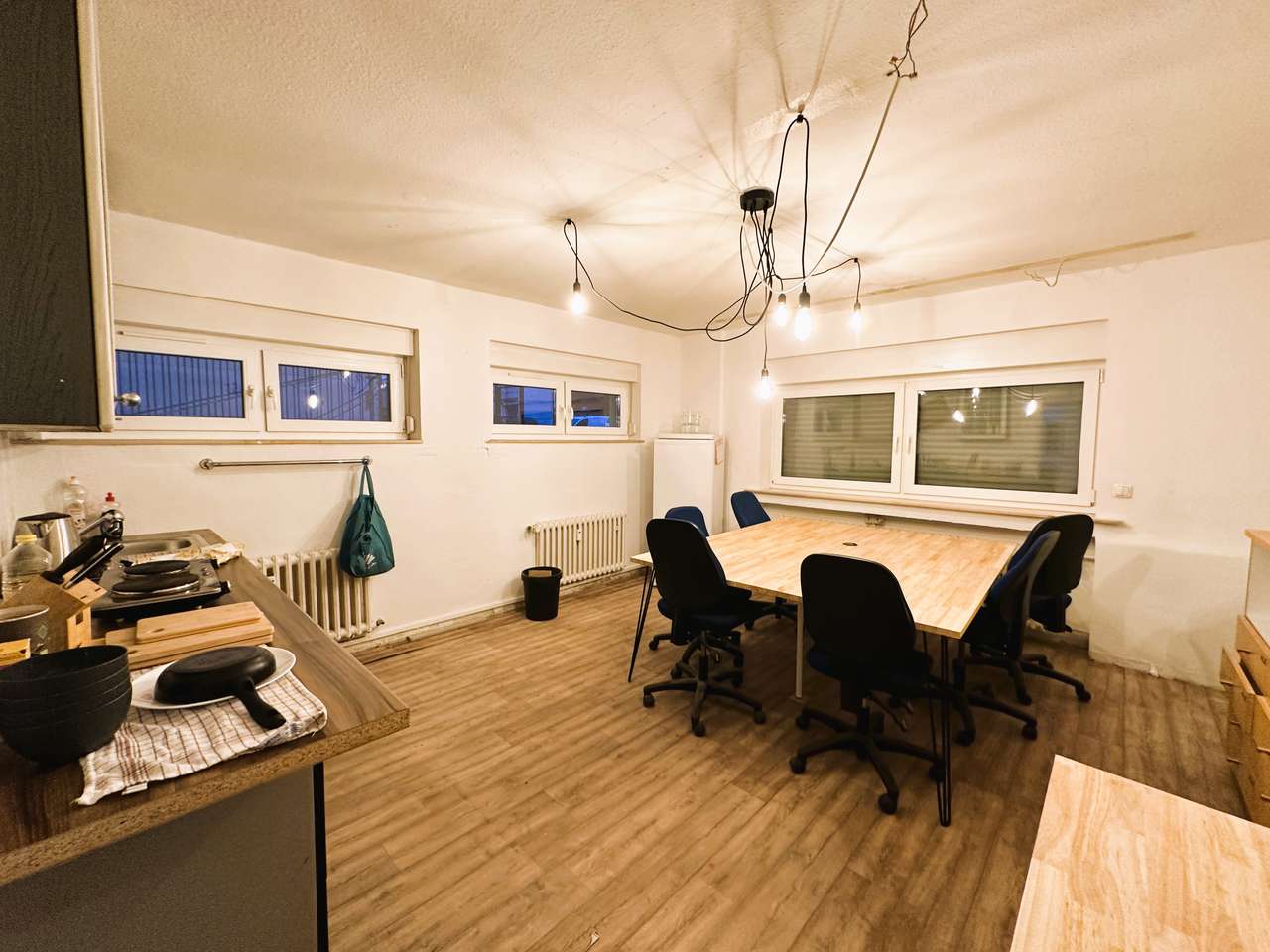 GEWERBE mit BÜRORÄUMEN und LAGERFLÄCHE in NEU - EHRENFELD