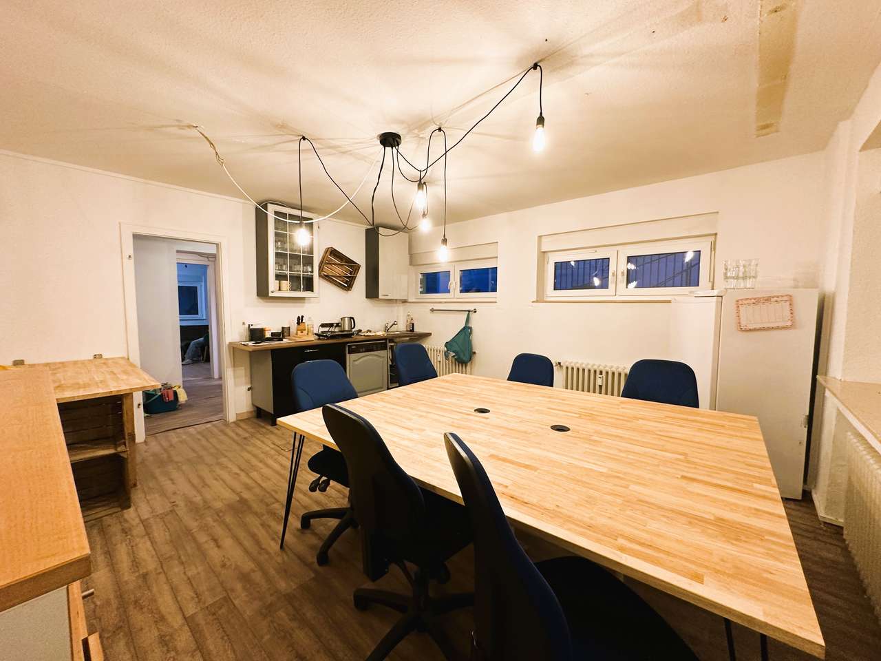 GEWERBE mit BÜRORÄUMEN und LAGERFLÄCHE in NEU - EHRENFELD