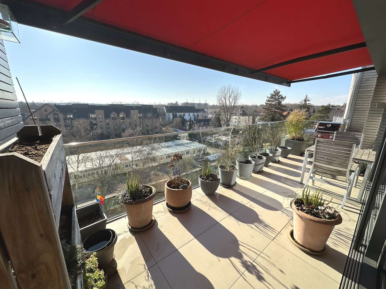 DAS HAUS auf dem HAUS – EXKLUSIVE MAISONETTE WOHNUNG MIT VIELEN EXTRAS ÜBER DEN DÄCHERN VON KÖLN