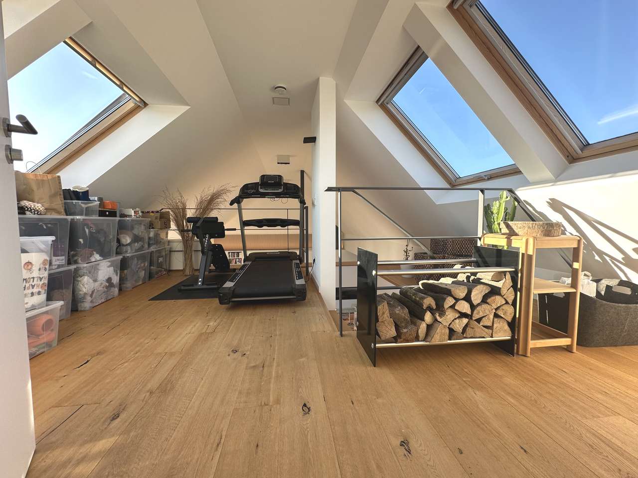 DAS HAUS auf dem HAUS – EXKLUSIVE MAISONETTE WOHNUNG MIT VIELEN EXTRAS ÜBER DEN DÄCHERN VON KÖLN