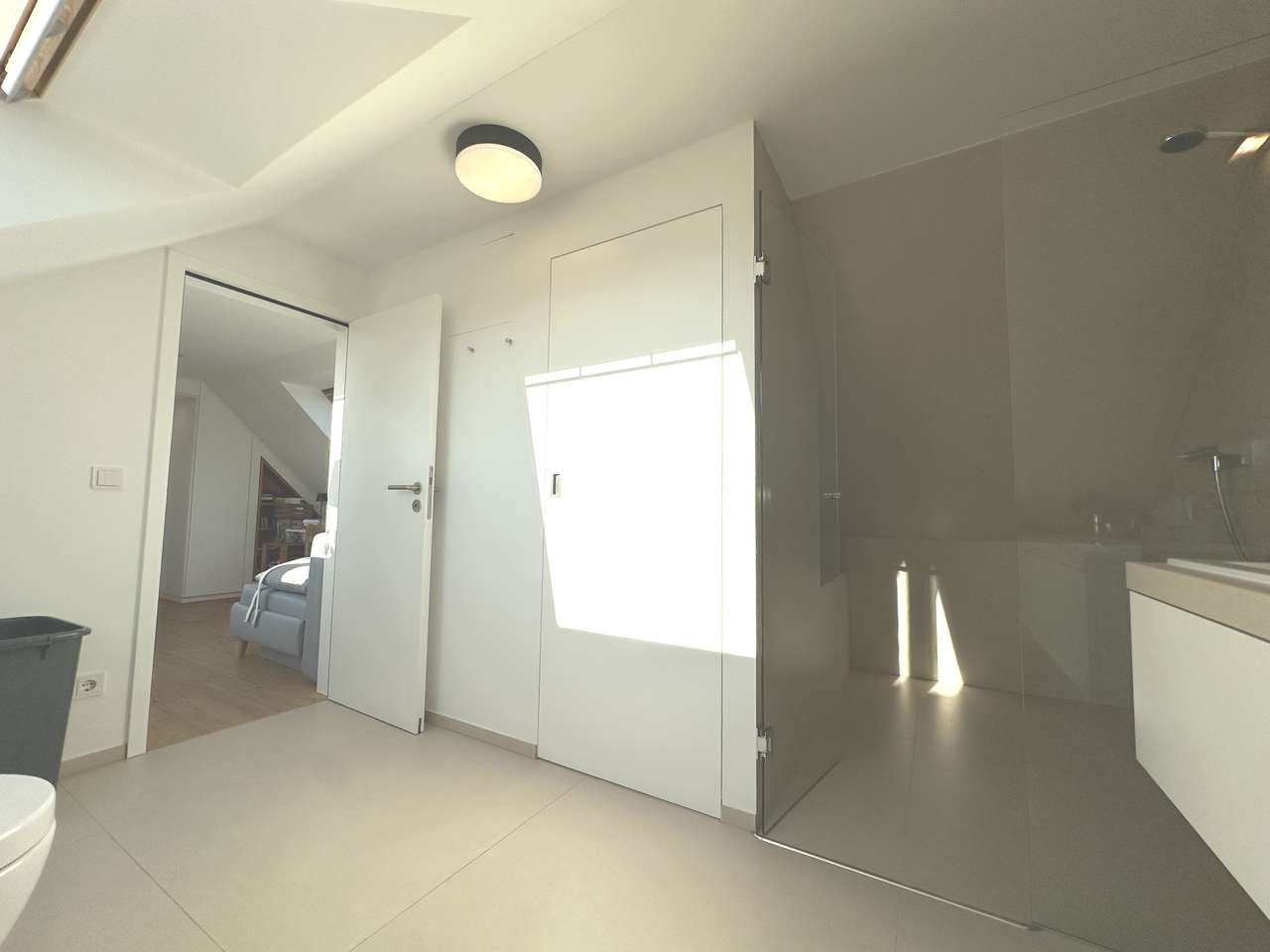 DAS HAUS auf dem HAUS – EXKLUSIVE MAISONETTE WOHNUNG MIT VIELEN EXTRAS ÜBER DEN DÄCHERN VON KÖLN