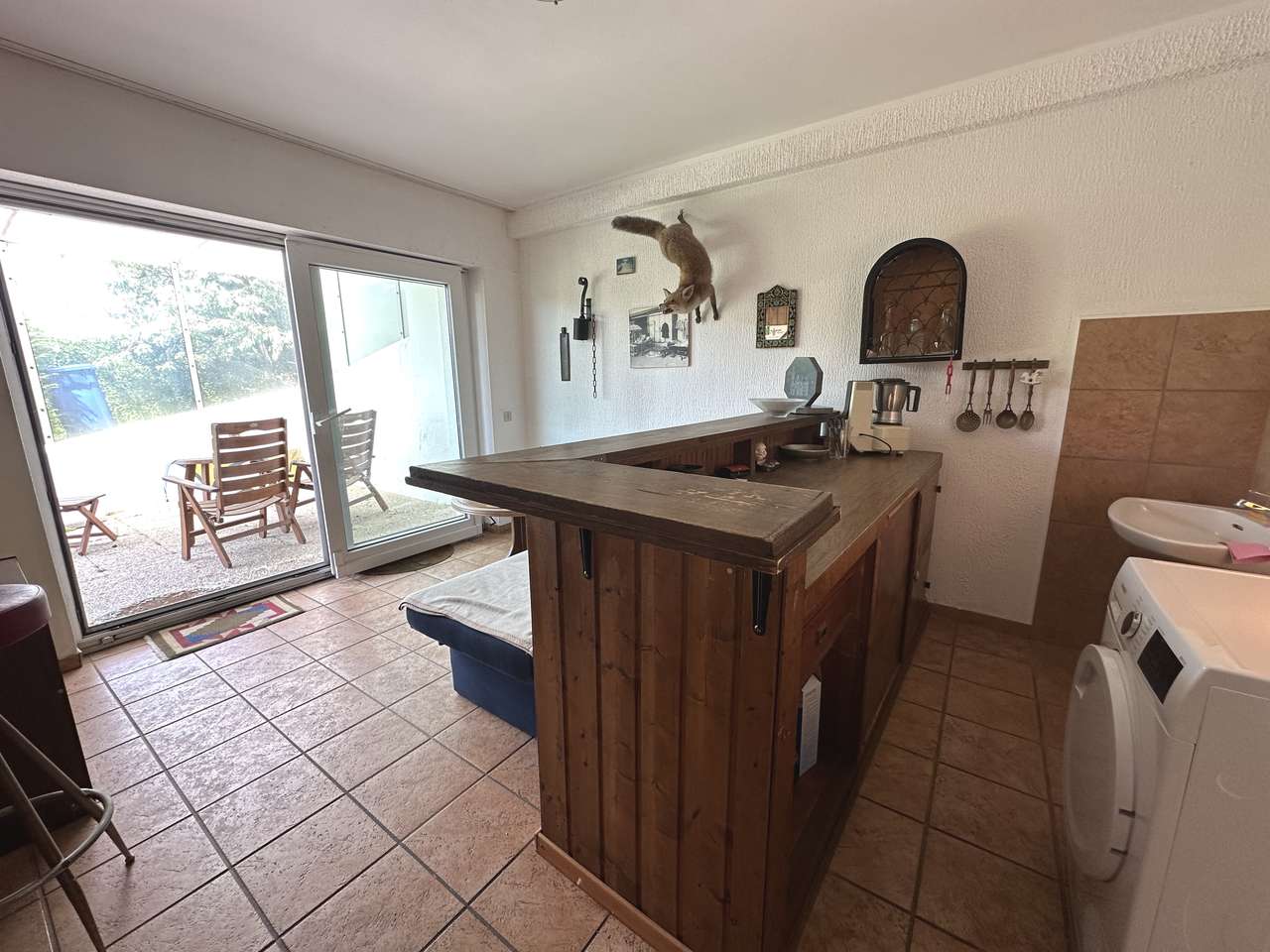 WOHNEN mit WEITBLICK: BUNGALOW mit EINLIEGERWOHNUNG und TRAUMHAFTER AUSSICHT