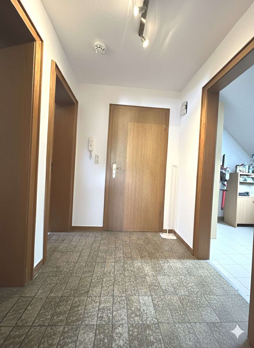 RUHIGES APPARTEMENT MIT SEPERATER KLEINER KÜCHE IN KÖLN - JUNKERSDORF