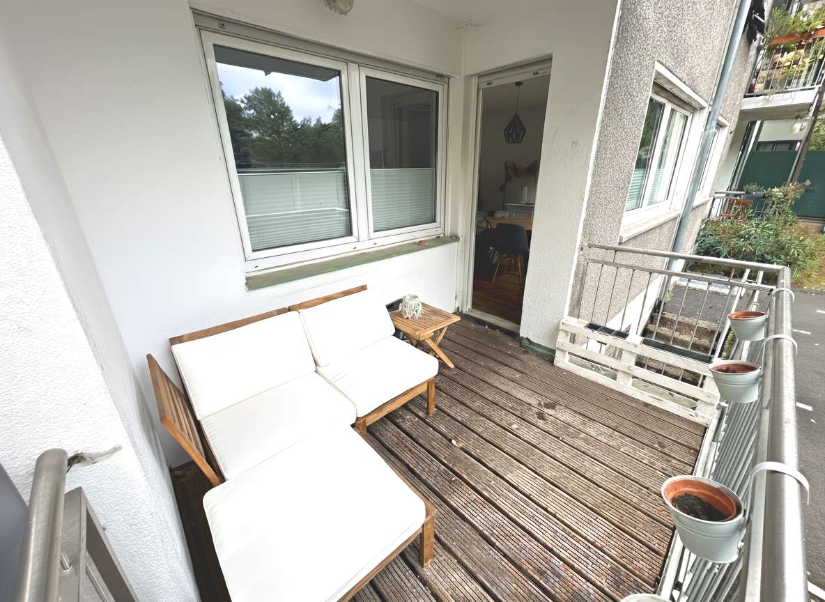 Schöne 2 Zimmerwohnung mit Loggia in der Kölner - Südstadt