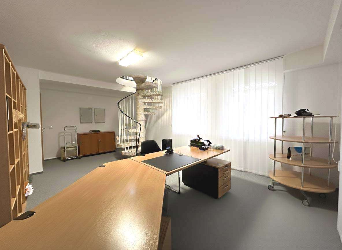 BÜRO AUF ZWEI EBENEN IN DER SÜDSTADT – REPRÄSENTATIVE LAGE MIT PARKMÖGLICHKEIT