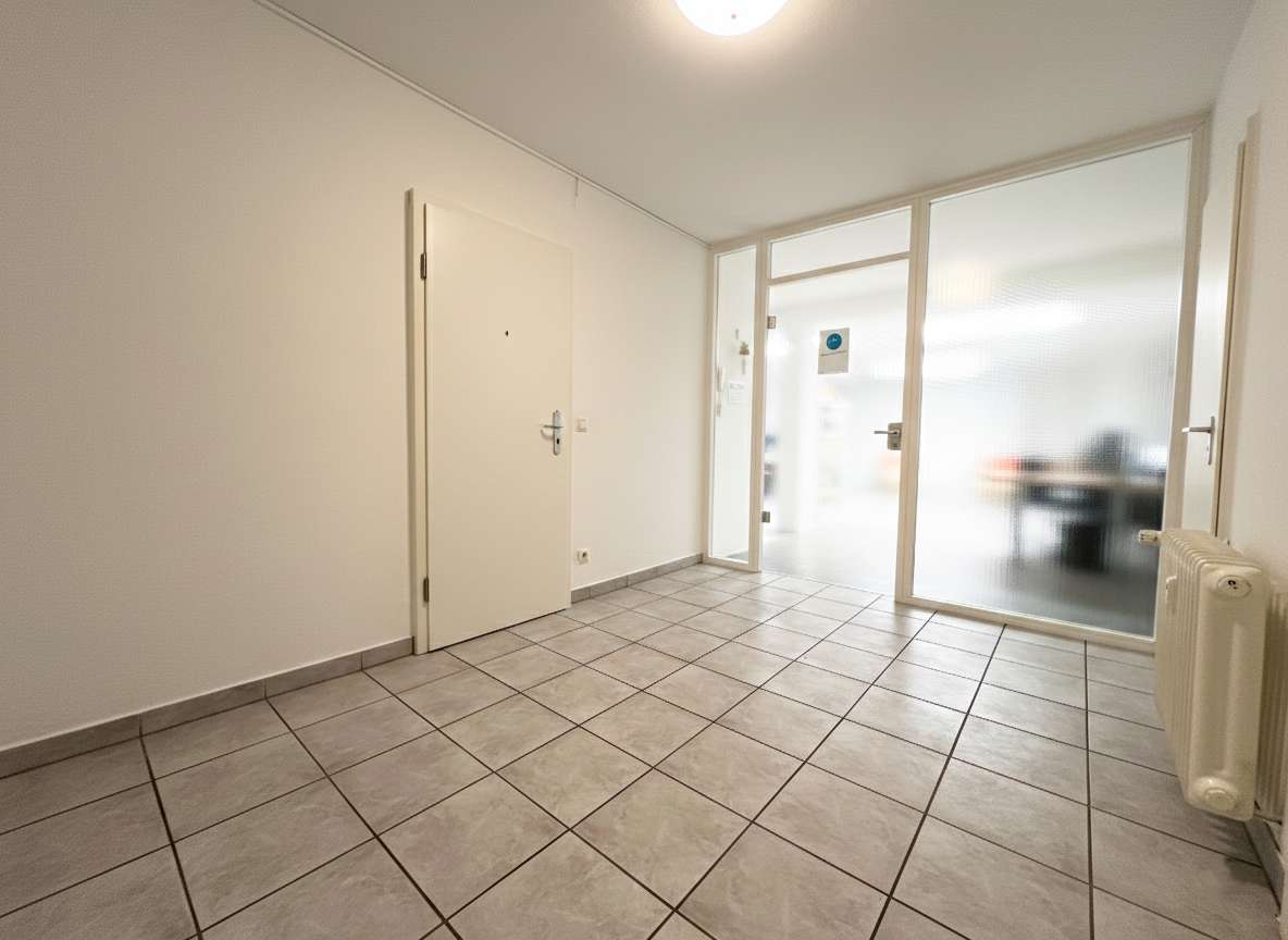 BÜRO AUF ZWEI EBENEN IN DER SÜDSTADT – REPRÄSENTATIVE LAGE MIT PARKMÖGLICHKEIT