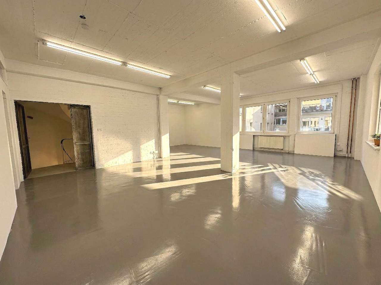 Urbanes Solitär-Loft - DAS HAUS im HOF  -  im BELGISCHEN VIERTEL