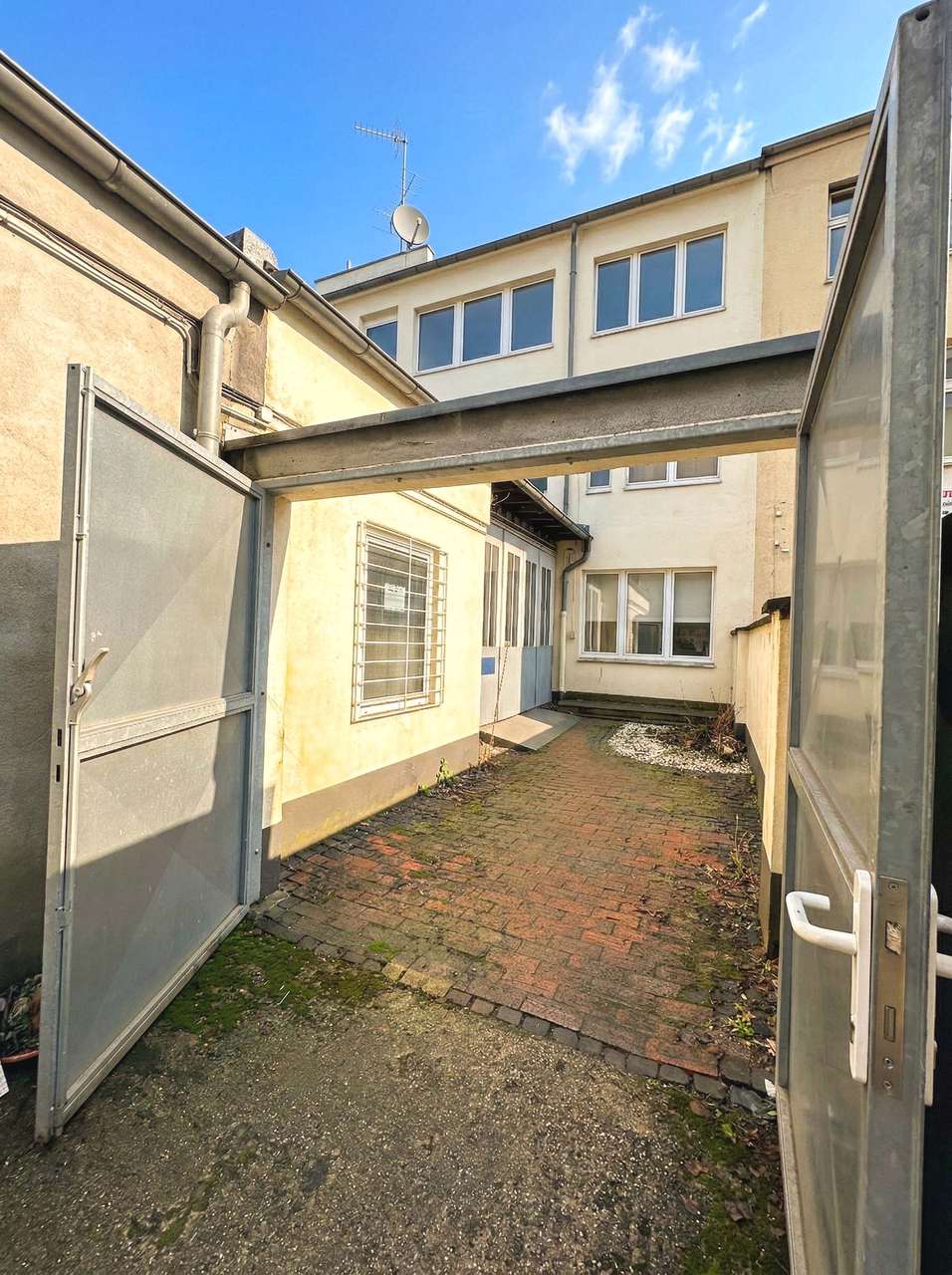 Urbanes Solitär-Loft - DAS HAUS im HOF  -  im BELGISCHEN VIERTEL