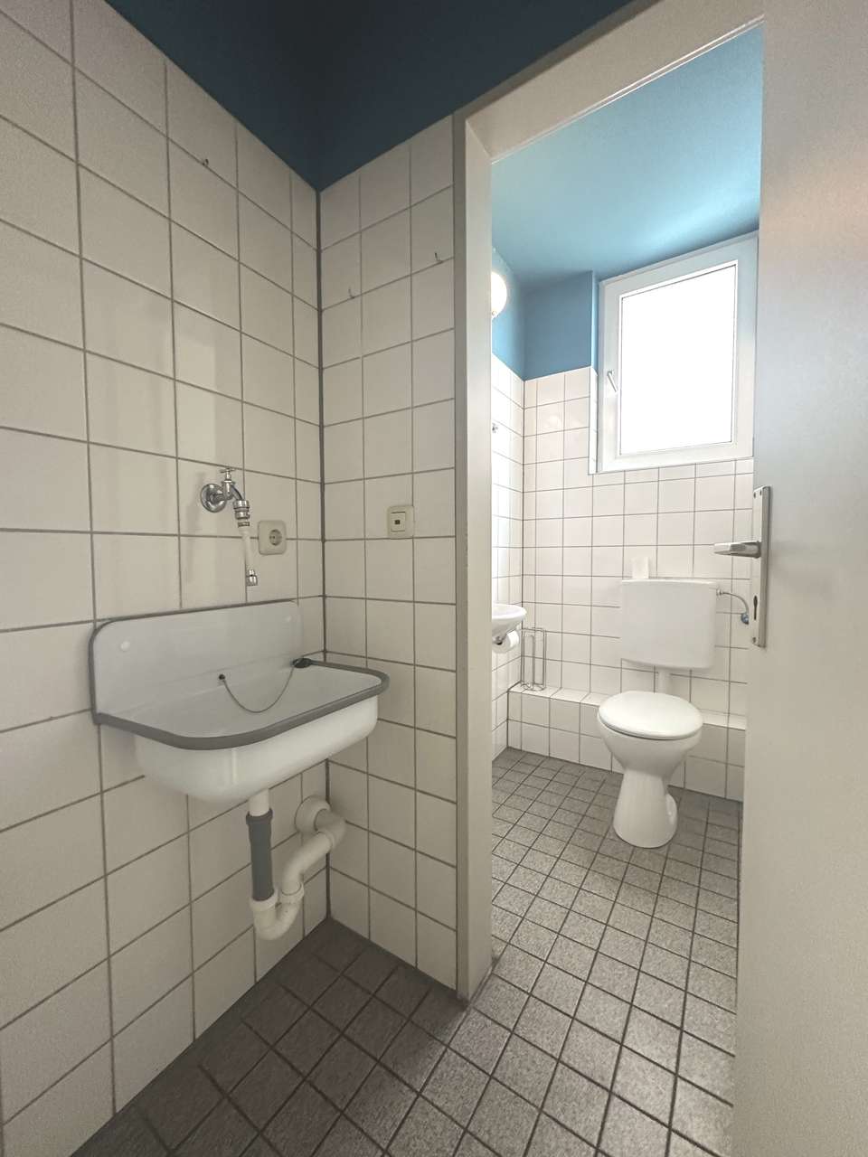 PROVISIONSFREI - Ladenlokal / großes Schaufenster / frequentierte Hauptstraße in DELLBRÜCK