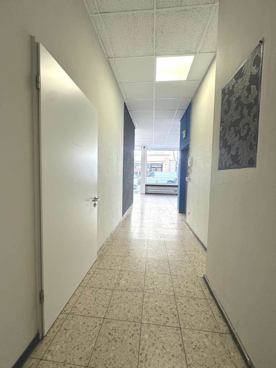 PROVISIONSFREI - Ladenlokal / großes Schaufenster / frequentierte Hauptstraße in DELLBRÜCK