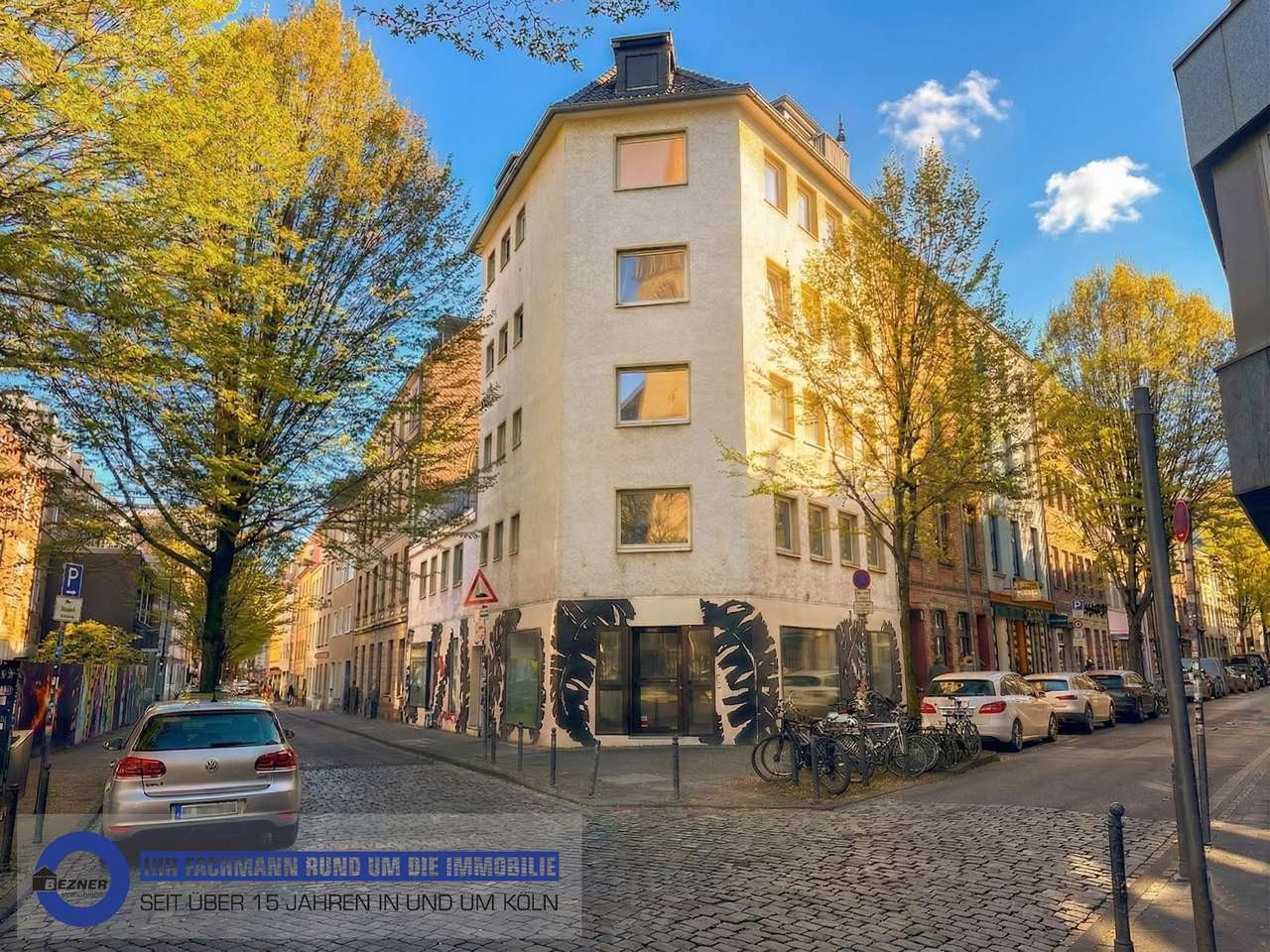 Eck-Ladenlokal (zwei Flächen mit sep. Eingangsmöglichkeit) und großer Schaufensterfront - Südstadt