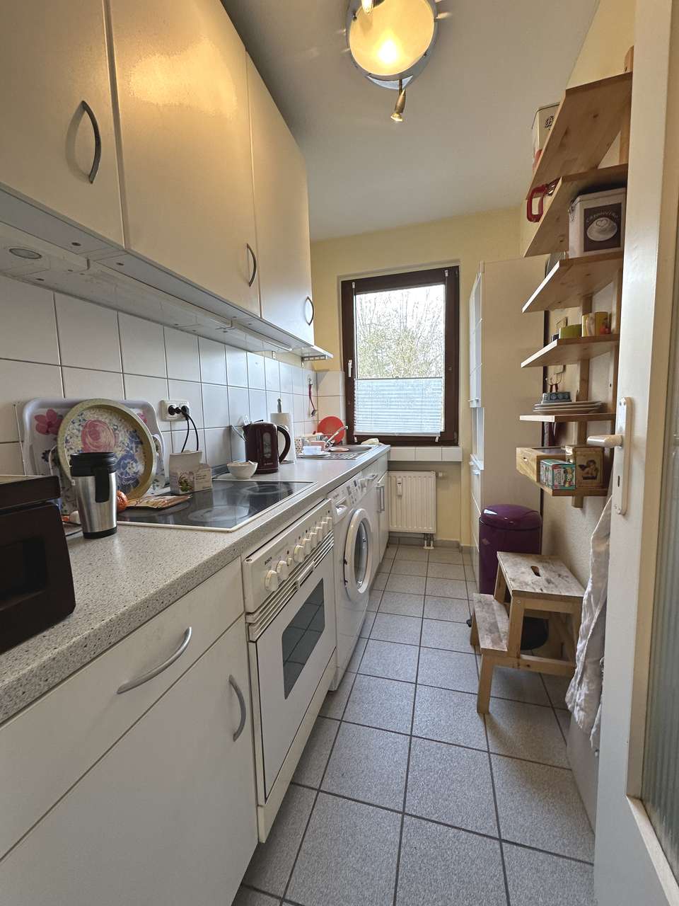 Schöne und Ruhige Zwei - Zimmerwohnung mit Balkon in Köln - Raderberg