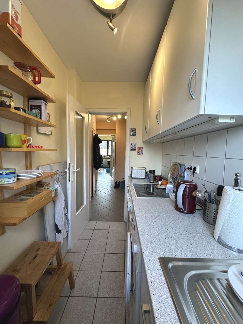 Schöne und Ruhige Zwei - Zimmerwohnung mit Balkon in Köln - Raderberg