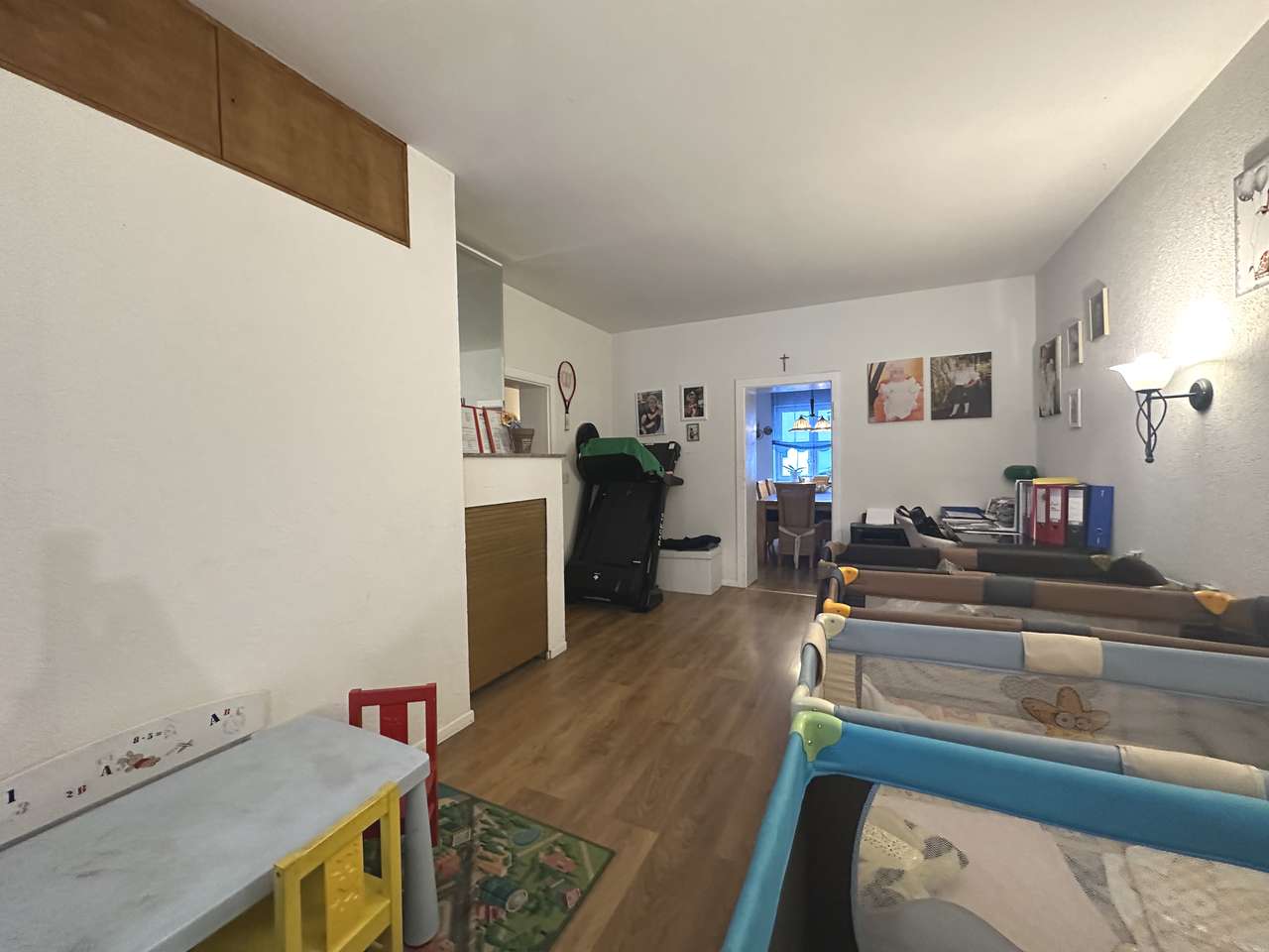 PLATZWUNDER mit grüner OASE:HAUS ca. 95 m² WOHNFLÄCHE zzgl. ca. 64 m² ZUSÄTZLICHE FLÄCHE  und KELLER