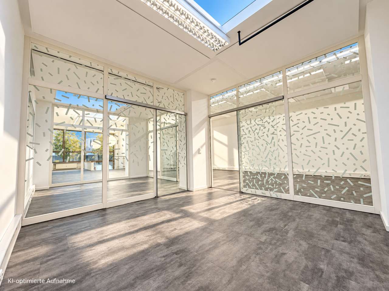 Repräsentative Gewerbe-Maisonette mit Loft-Charakter, Lichtarchitektur und flexiblen Raumkonzepten