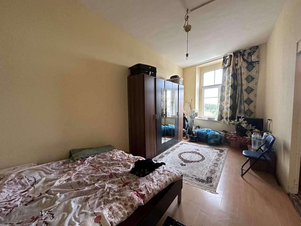 2.OG rechts Schlafzimmer