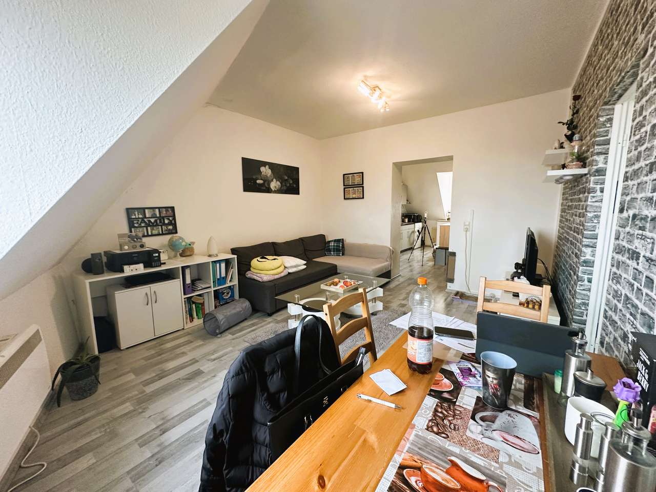 4.OG rechts Wohnzimmer