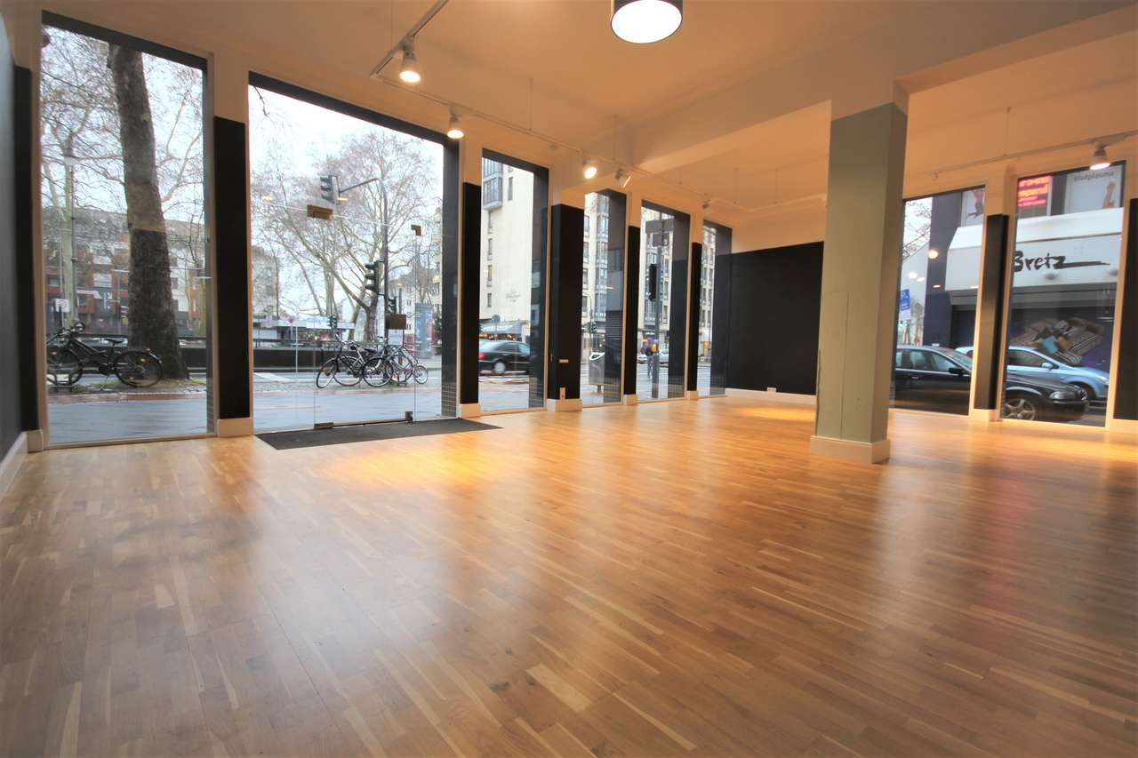 Ladenfläche Straße Foto 1