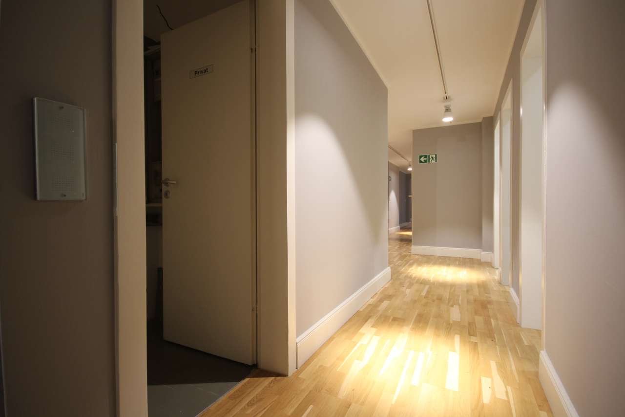 zu den Ausstellungsräumen Foto