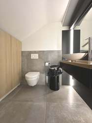 WC WC