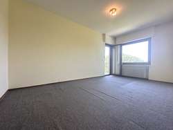 Kinderzimmer mit Zugang Balkon Kinderzimmer mit Zugang Balkon