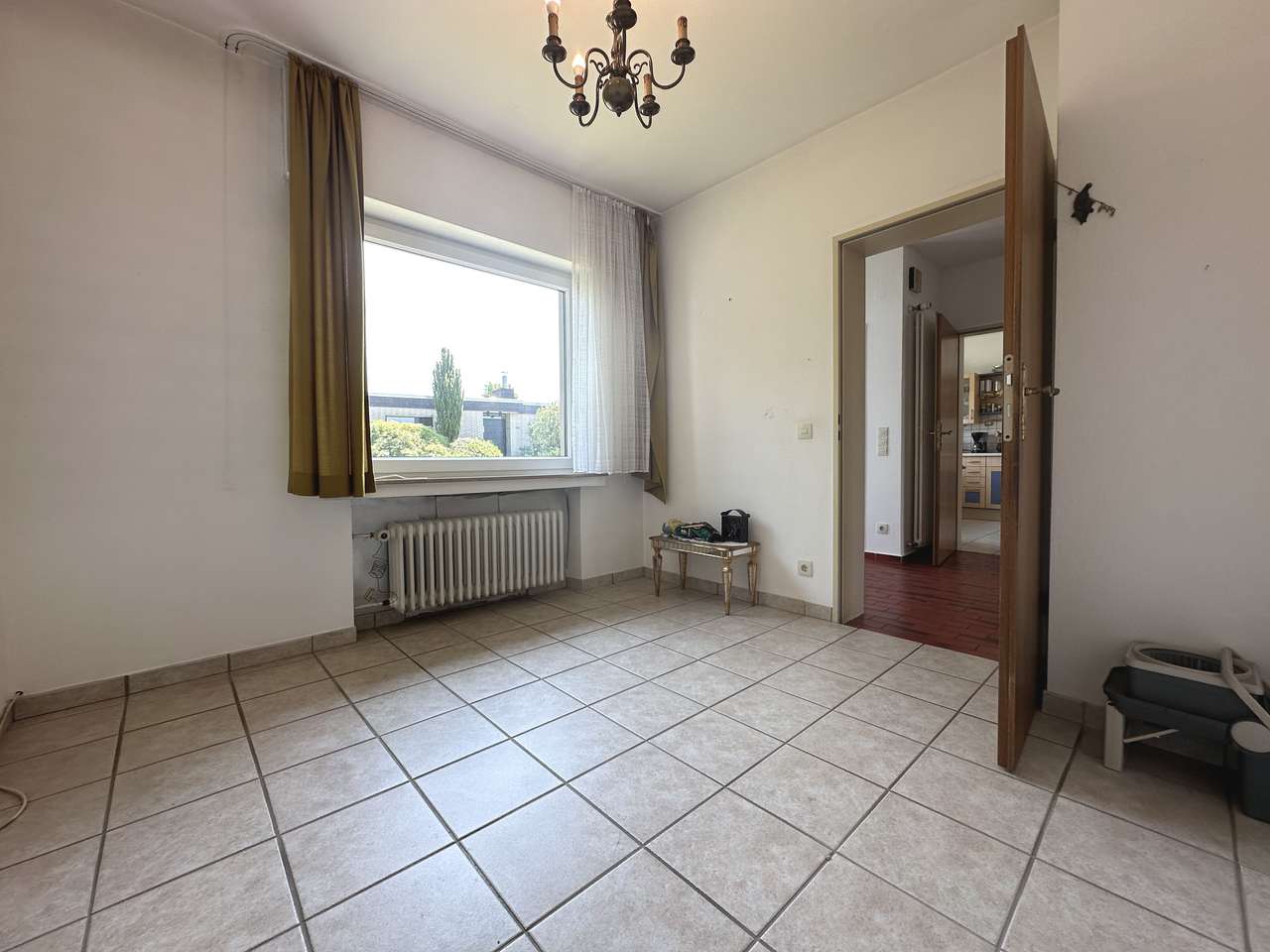 Arbeitszimmer vorne Arbeitszimmer vorne