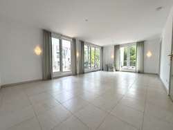 Wohnzimmer - Ebene 1 Wohnzimmer - Ebene 1