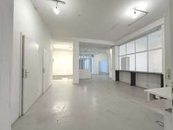 Eingangsbereich mit zwei WC EG Eingangsbereich mit zwei WC EG