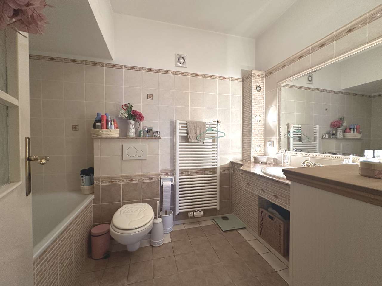 Wannenbad EG Wannenbad EG