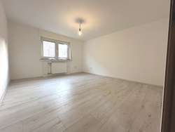 Raum 1 EG Vorderhaus Foto 1