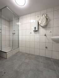 Duschbad EG Vorderhaus